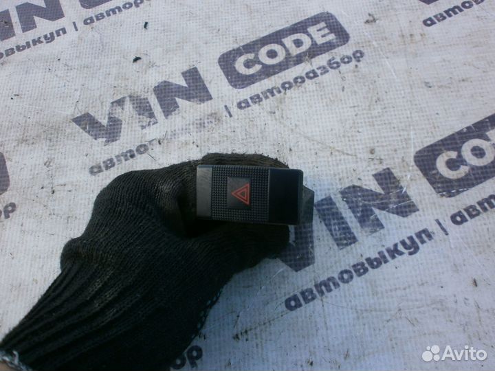 Кнопка аварийной сигнализации Киа Спектра