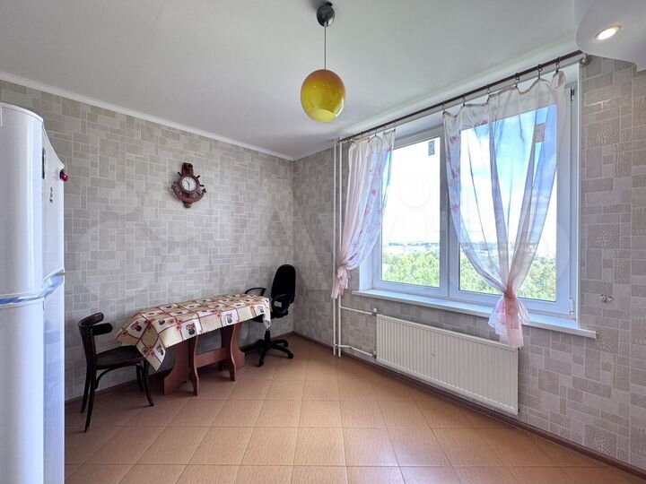 2-к. квартира, 70 м², 15/17 эт.