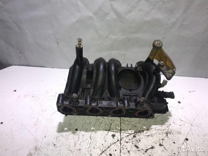 Коллектор впускной Renault Logan 1 K7JA710 2005