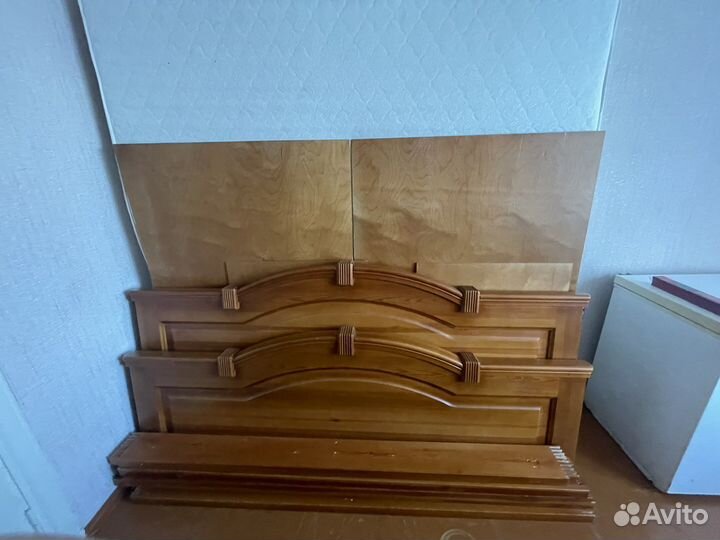 Спальный гарнитур б/у