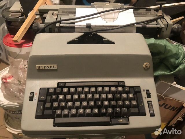 Печатная машинка на латинице 