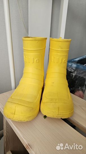 Резиновые сапоги