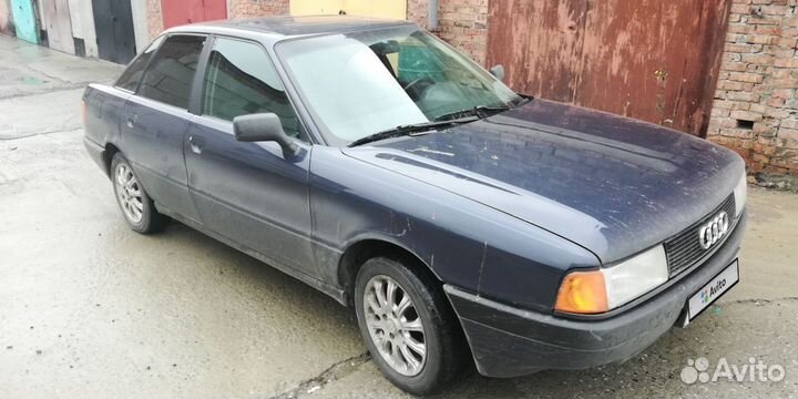 Audi 80 1.8 МТ, 1987, 300 000 км