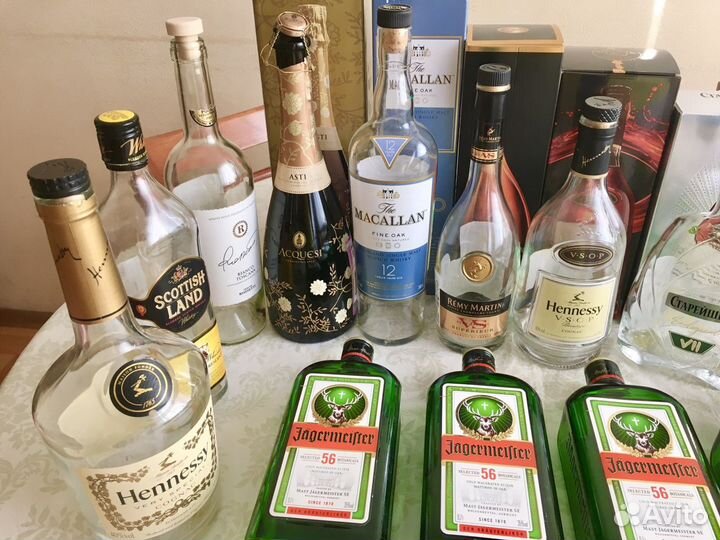 Бутылки от элитных напитков