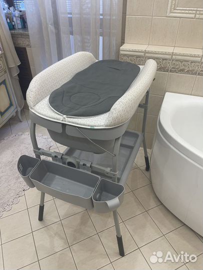 Пеленальный столик с ванночкой chicco