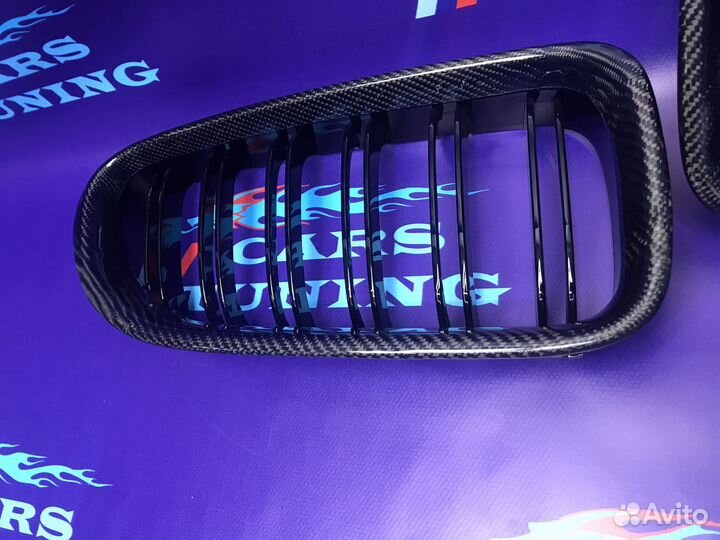 Решетка радиатора BMW F06 F12 карбон М стиль