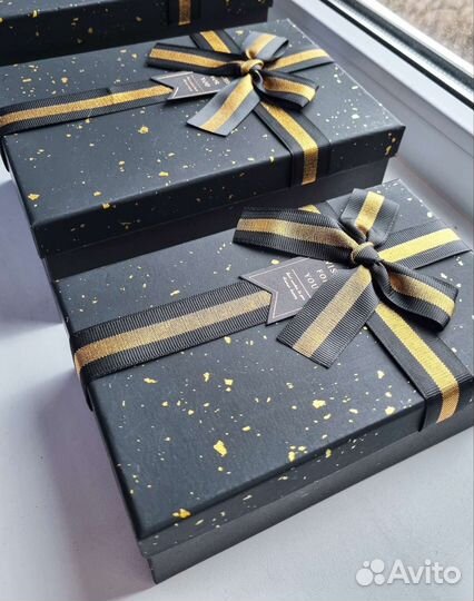 Подарочная коробка, упаковка