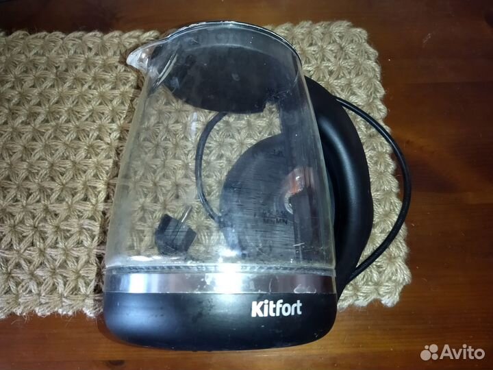 Электрочайник неисправный Kitfort KT-655