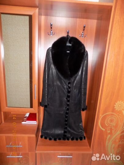 Продаю дубленку