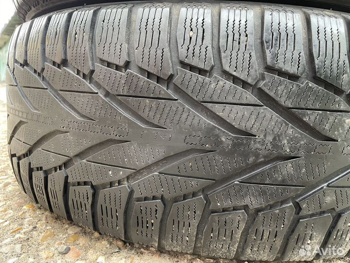 Nokian Tyres Hakkapeliitta R2 SUV 265/65 R17 116R