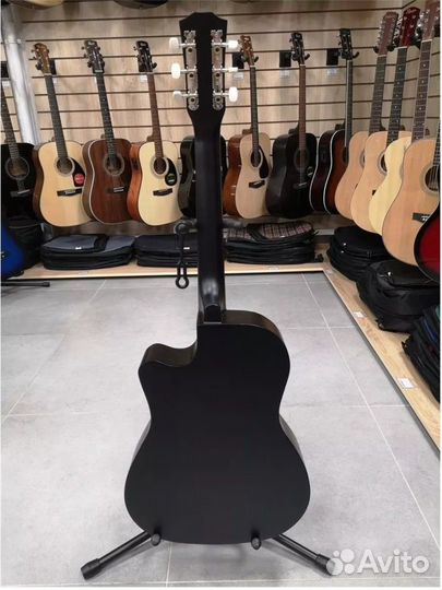 Акустическая гитара