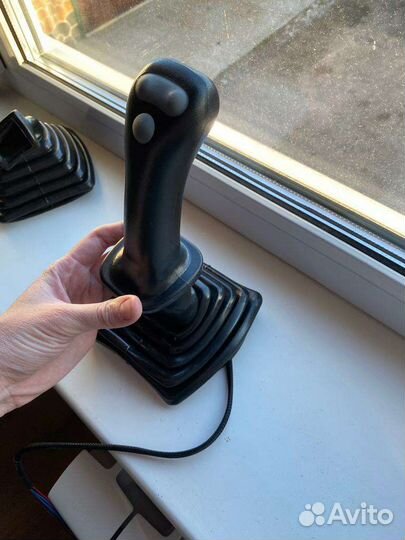 Джойстик на экскаватор