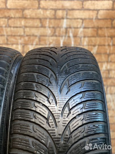 Nokian Tyres WR D3 215/60 R16