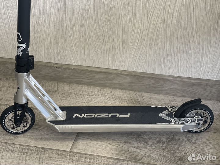 Трюковой самокат fuzion z350