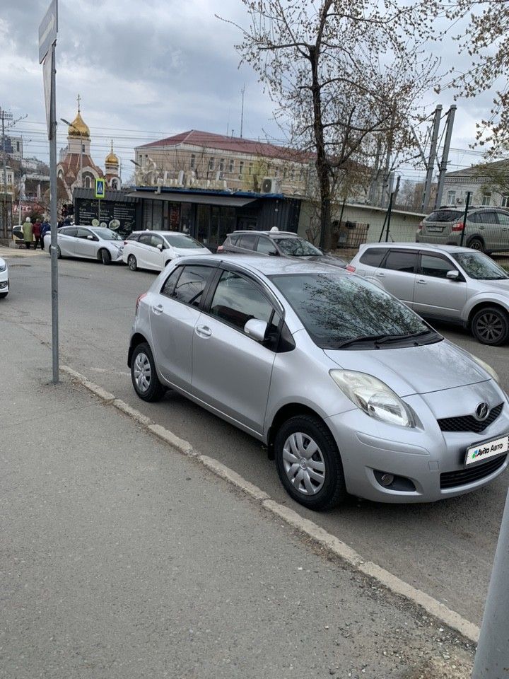 Toyota Vitz: фото владельца