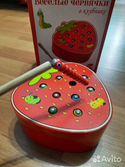 Развивающая игрушка Клибника с червяками