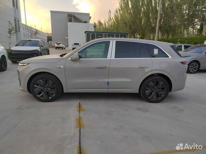 LiXiang L6 1.5 AT, 2024, 50 км