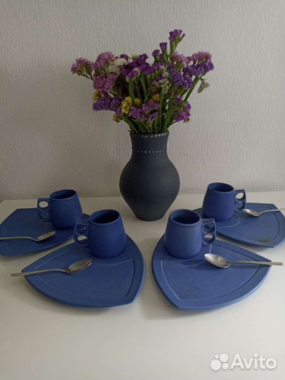 Дизайнерский набор тарелок и чашек