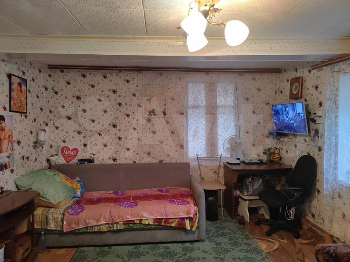 Дом 35 м² на участке 2 сот.