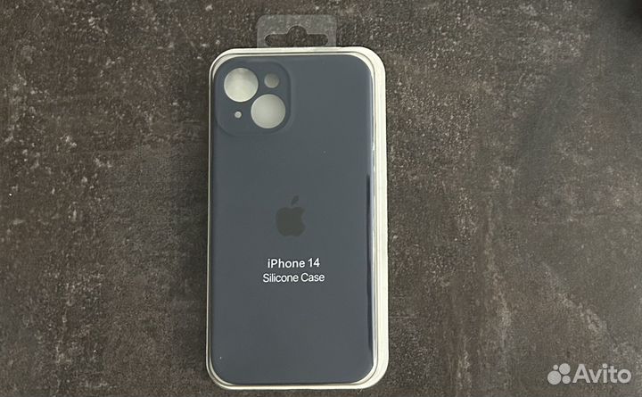 Чехол на iPhone 14