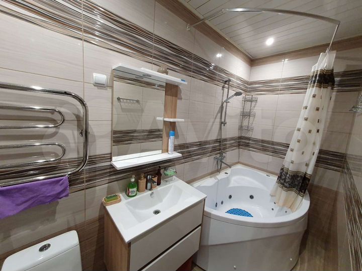 2-к. квартира, 64 м², 16/25 эт.