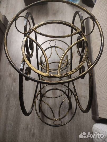 Подставка для цветов напольная металлическая