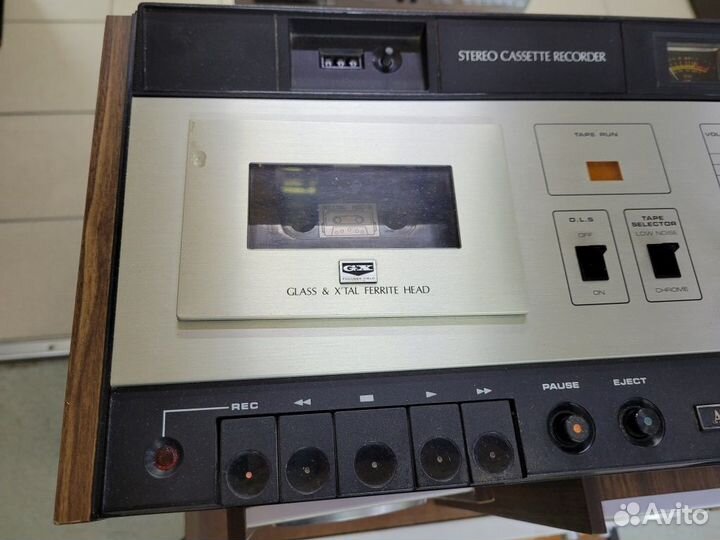 Кассетный магнитофон akai GXC-36 + 2 колонки SW-30