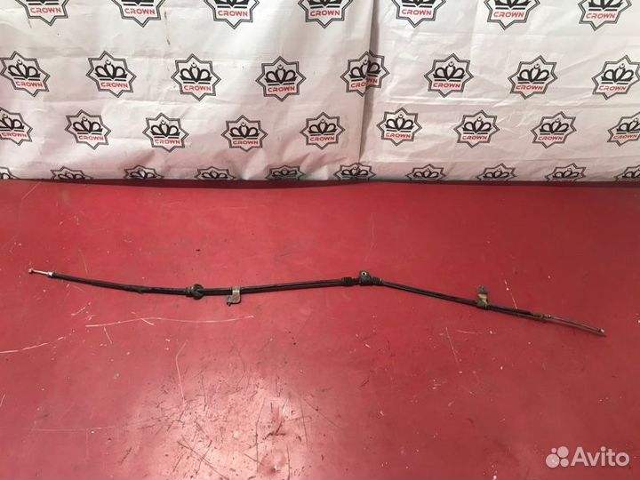 Трос стояночного тормоза правый Mitsubishi