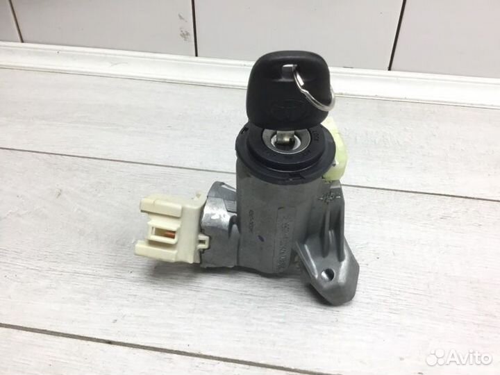 Замок зажигания Toyota Yaris хэтчбек 2SZ-FE 2007