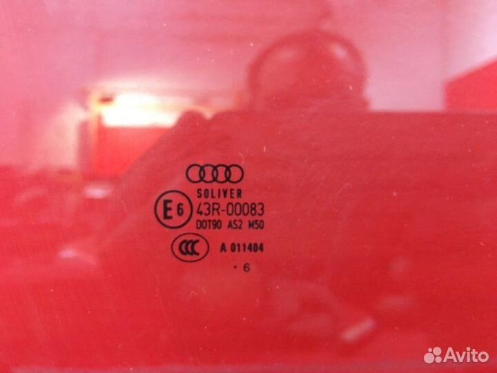 Стекло двери переднее правое Audi A6 C6 BDW 2006