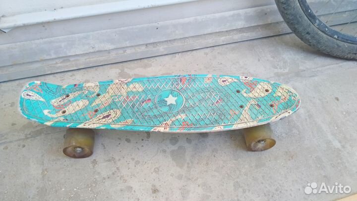 Самокат, пенниборд (скейт)