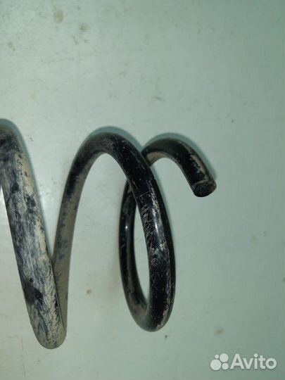 Пружина правая Ford Focus 3 1.6 2013