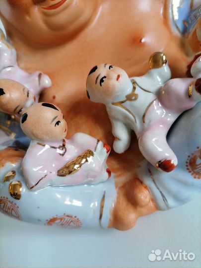 Статуэтка Будда Хотэй с детьми