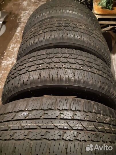 Bridgestone Dueler A/T 693 265/65 R17