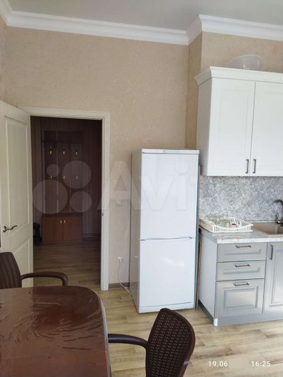 2-к. квартира, 70 м², 4/7 эт.