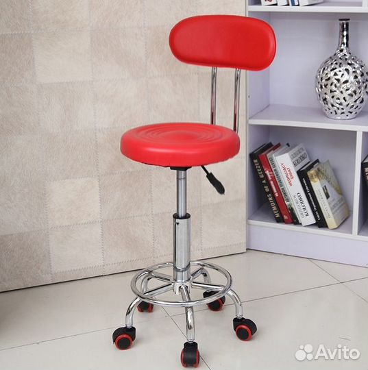 Стул для мастера педикюра, косметолога