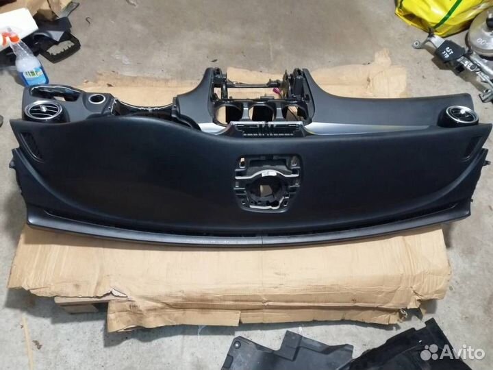 Панель передняя салона (торпедо) Англия Mercedes