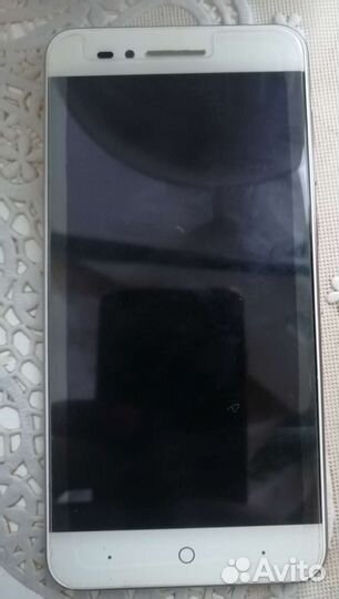 Телефон ZTE blade a610