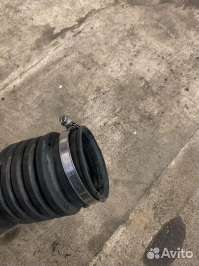 Патрубок воздушного фильтра ford focus 2