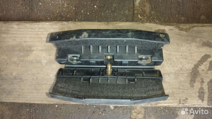 Держатель аварийного знака