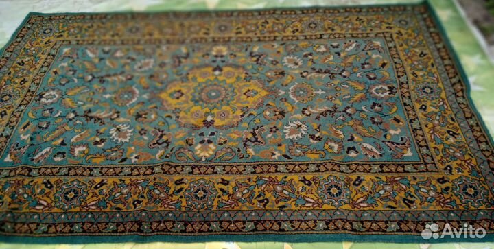 Ковер шерстяной