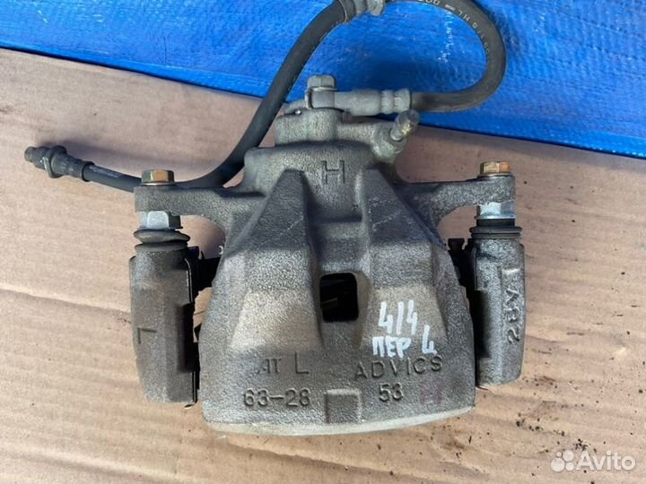 Суппорт передний левый Lexus Es350 XV40 3 2009