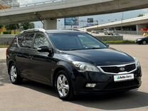 Kia Ceed 1.6 AT, 2010, 220 500 км, с пробегом, цена 855 000 руб.