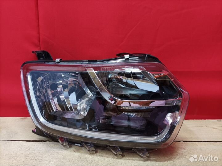 Фара правая Renault Duster 2 2020
