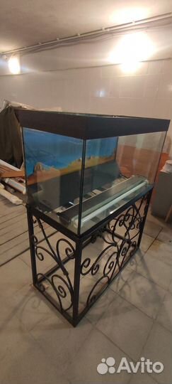 Аквариум с тумбой