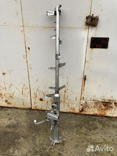 Усилитель торпедо Toyota Fortuner 2