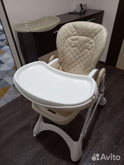 Детский стульчик для кормления