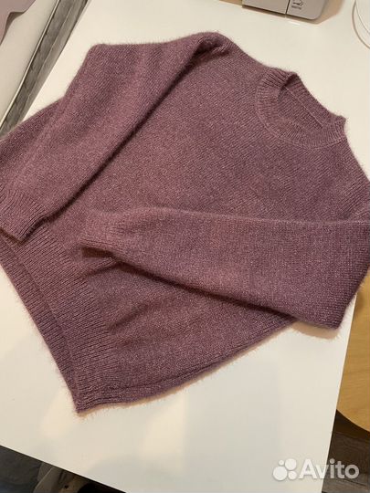Свитер женский