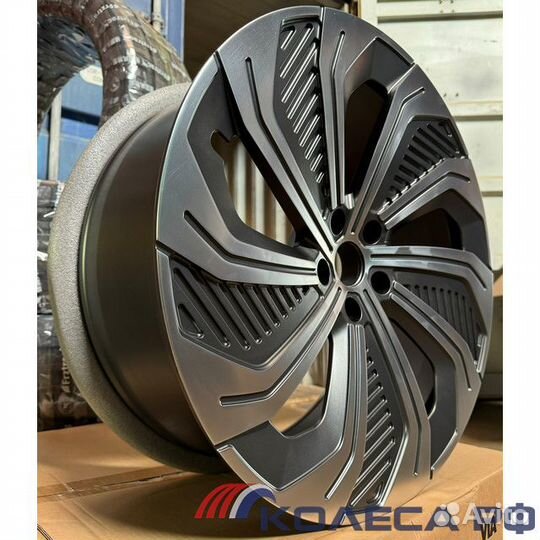 Кованые диски R 22 для tesla