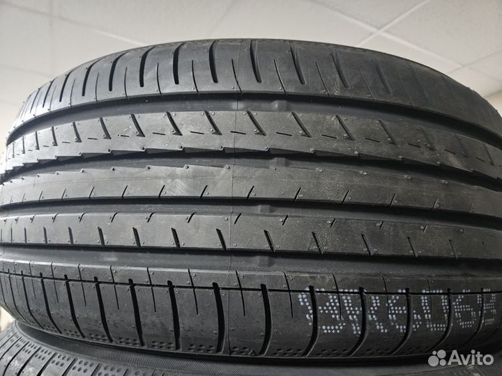 Yokohama BluEarth-GT AE-51 235/45 R18 94W